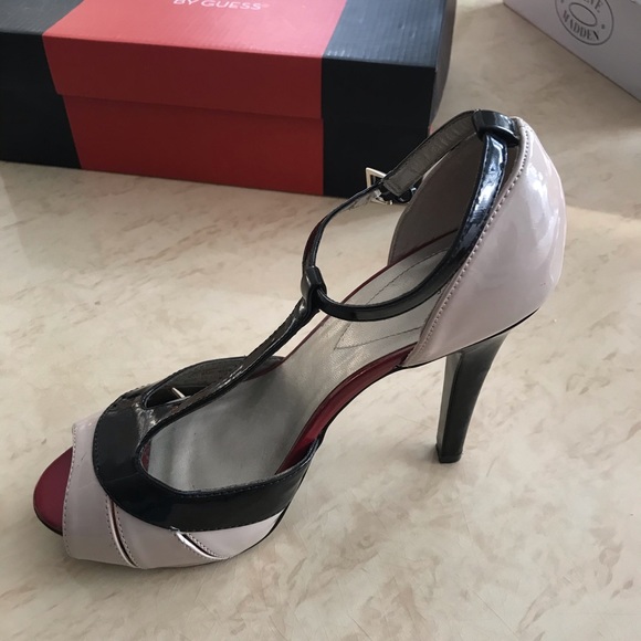 Shoes - Picture 3 of 4